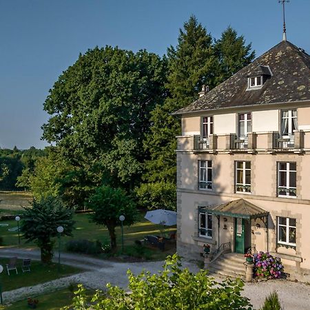 Hotel Domaine De La Clauzure La Roche-Canillac Esterno foto